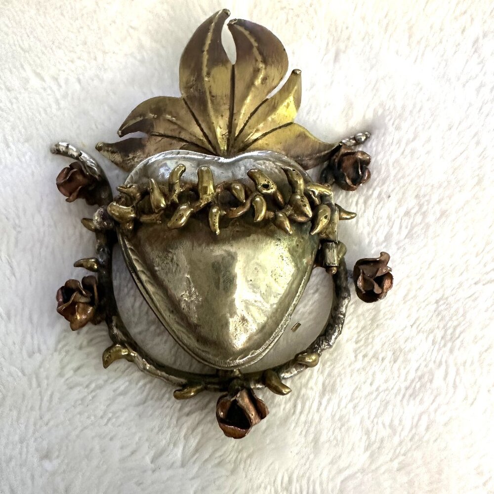 Flame Sacred Heart Milagro Reliquary Brooch/Pendant Locket